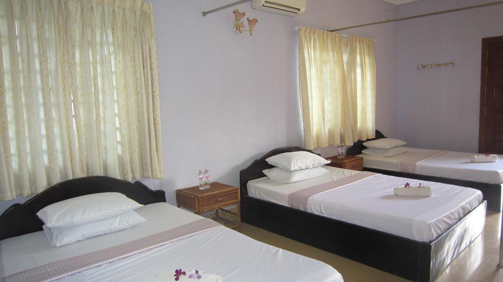 Angkor Reas Guesthouse เสียมราฐ ภายนอก รูปภาพ