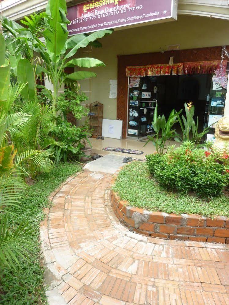 Angkor Reas Guesthouse เสียมราฐ ภายนอก รูปภาพ